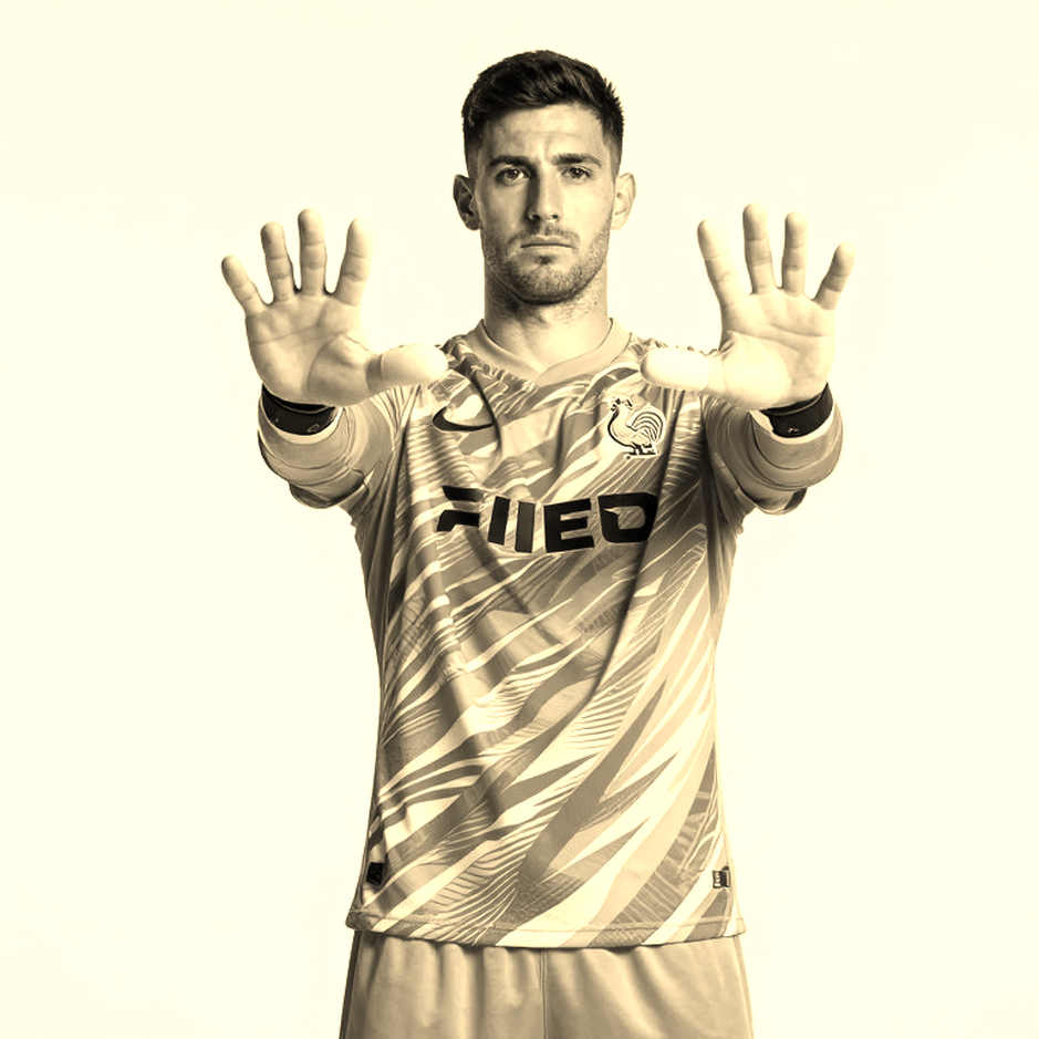 Rugby Pads and the Corner-Kick Problem: What Xabi Alonso Is Preparing for the Clash with Arsenal? Rugby Pads and the Corner-Kick Problem: What Xabi Alonso Is Preparing for the Clash with Arsenal?