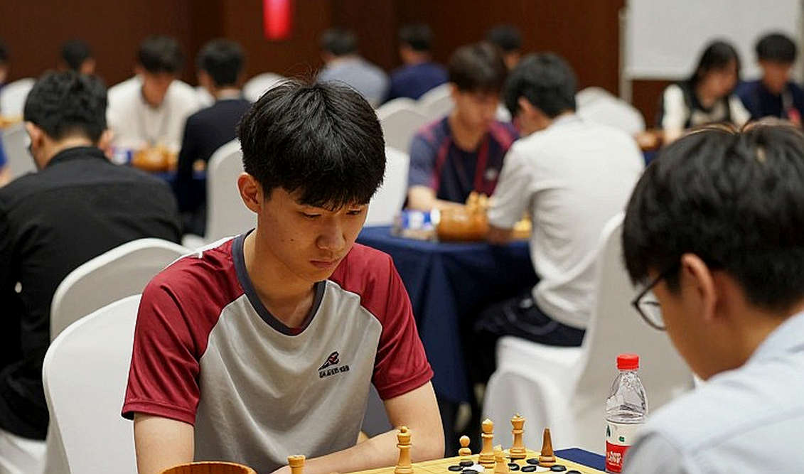 European Club Cup: Ba ngôi đầu, bảng xếp hạng mờ và ván cờ định đoạt ở vòng cuối