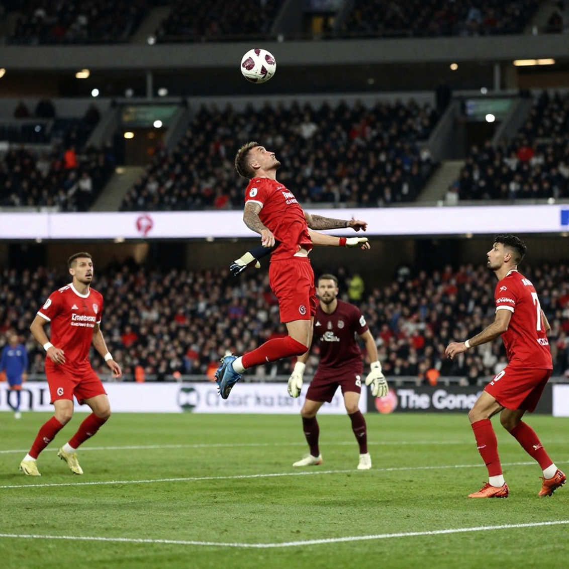 Mac Allister at Anfield: When Two Same-Window Teammates Got Extensions, and He Didn't Mac Allister at Anfield: When Two Same-Window Teammates Got Extensions, and He Didn't