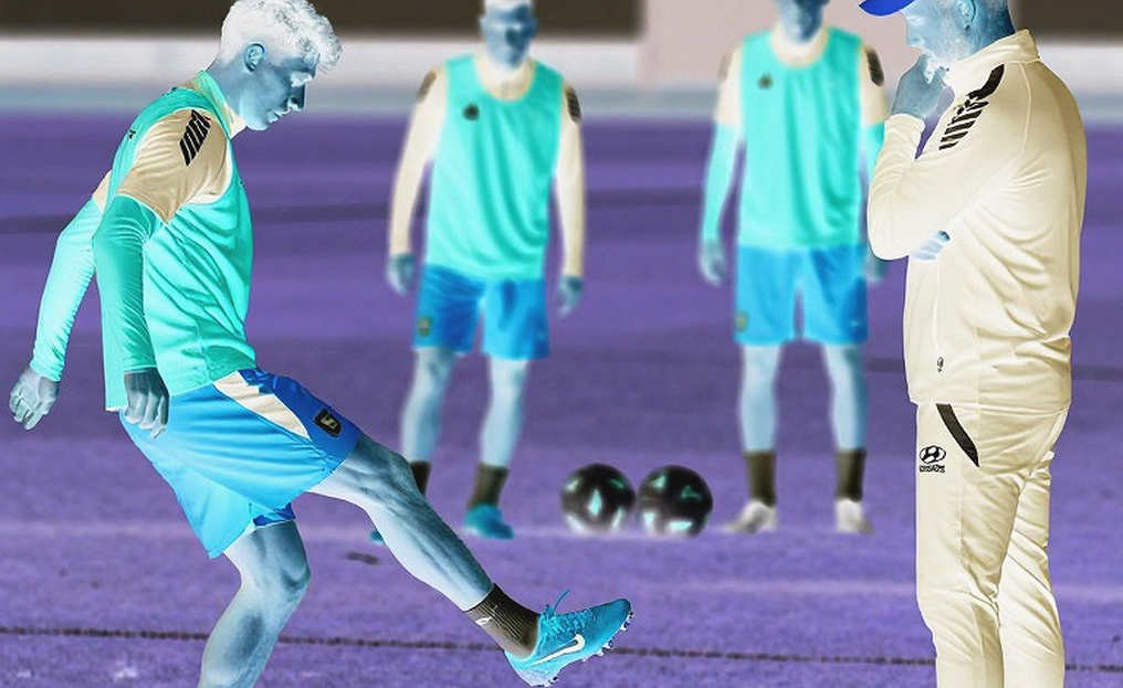 Việt Nam U15 đến Azerbaijan: khi khung thành không thu nhỏ cùng mặt sân