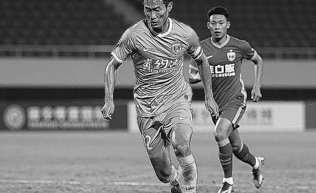 Persib dẫn đầu bảng sau chiến thắng 3-1, chờ 'El Clasico' Indonesia với Persija tại SUGBK Persib dẫn đầu bảng sau chiến thắng 3-1, chờ 'El Clasico' Indonesia với Persija tại SUGBK