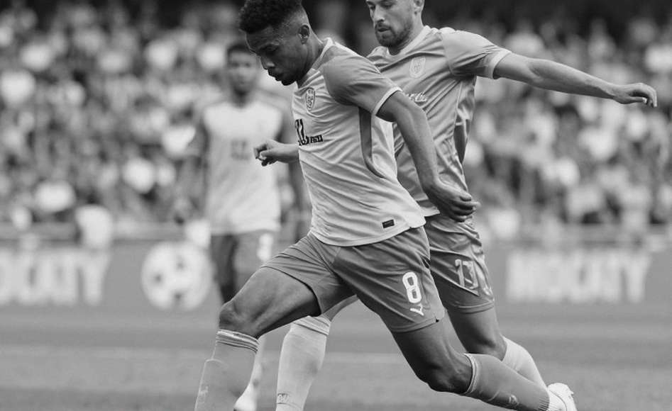 An Empty Tactical File: Vietnamese Football Needs Traceable Data, Not Colorful Commentary
