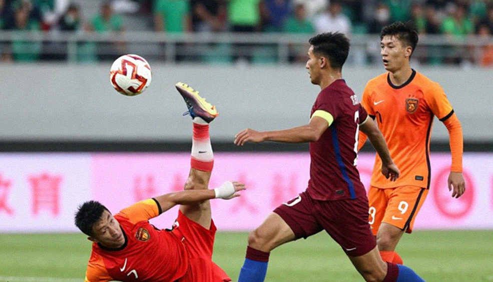Persib Bandung vs Persik Kediri: Seven Matches in a Month and Three Days to Breathe