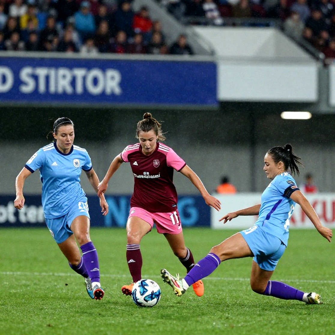 Bốn tiền đạo cùng ghi bàn ở V.League: chiều sâu đội hình, không phải một cuộc cách tân chiến thuật