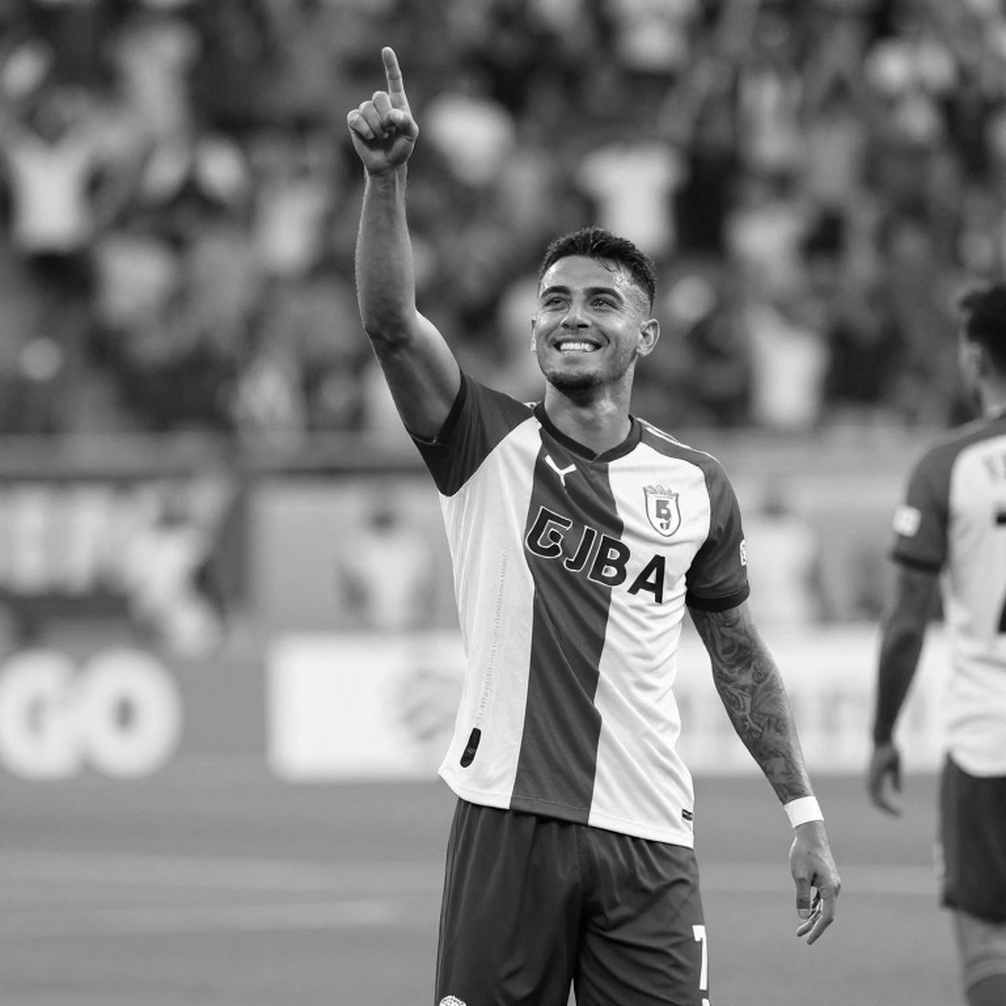 The "football" label on a Mexican reality show: a fracture in the lowest layer of the sports-content pipeline
