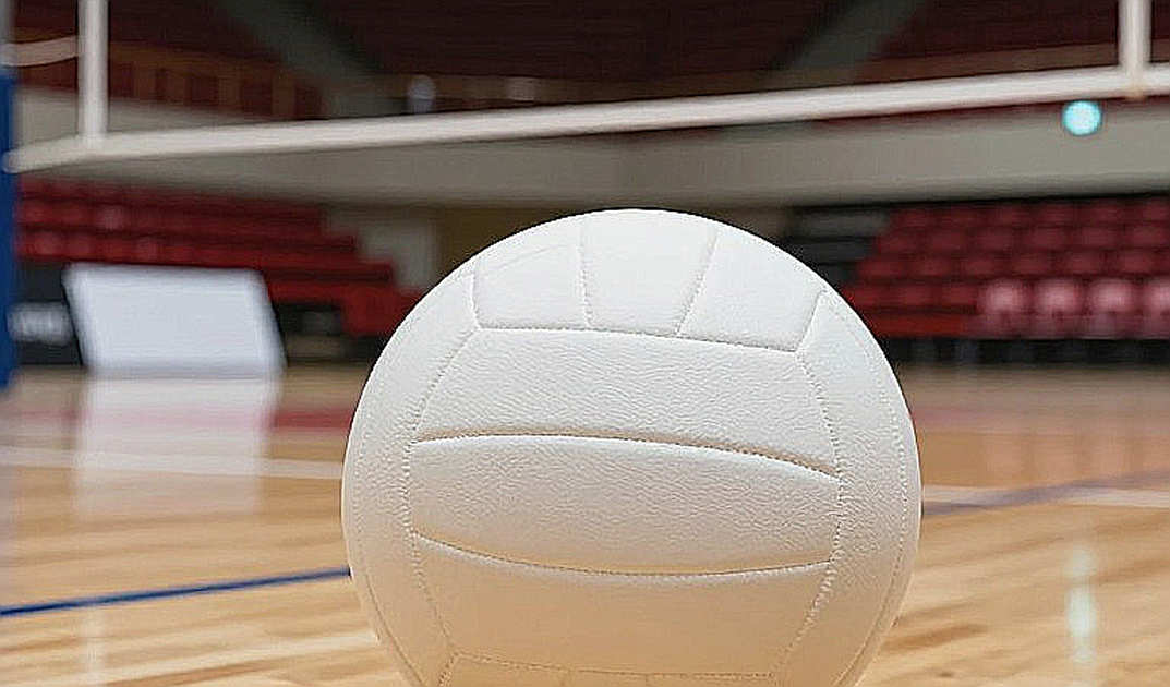 Historic First: NCAA Women's Volleyball at Wrigley Field Historic First: NCAA Women's Volleyball at Wrigley Field
