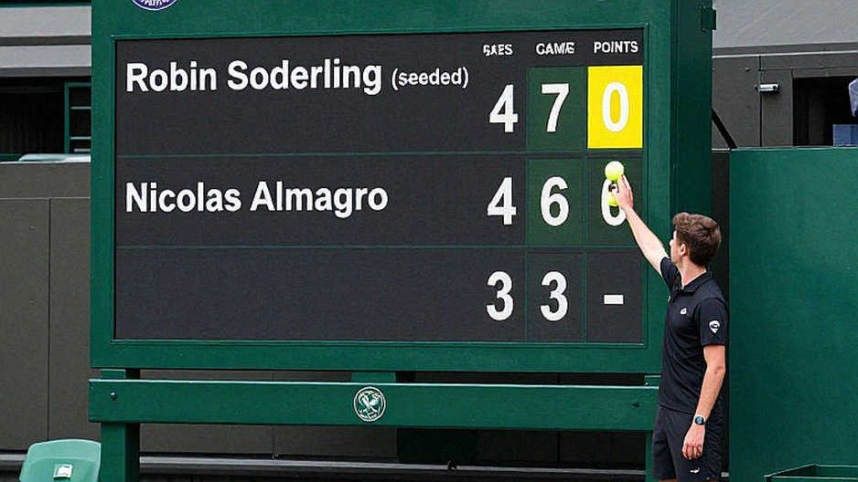 Vai phải của Zheng Qinwen và khoảng trống ở Wuhan Open