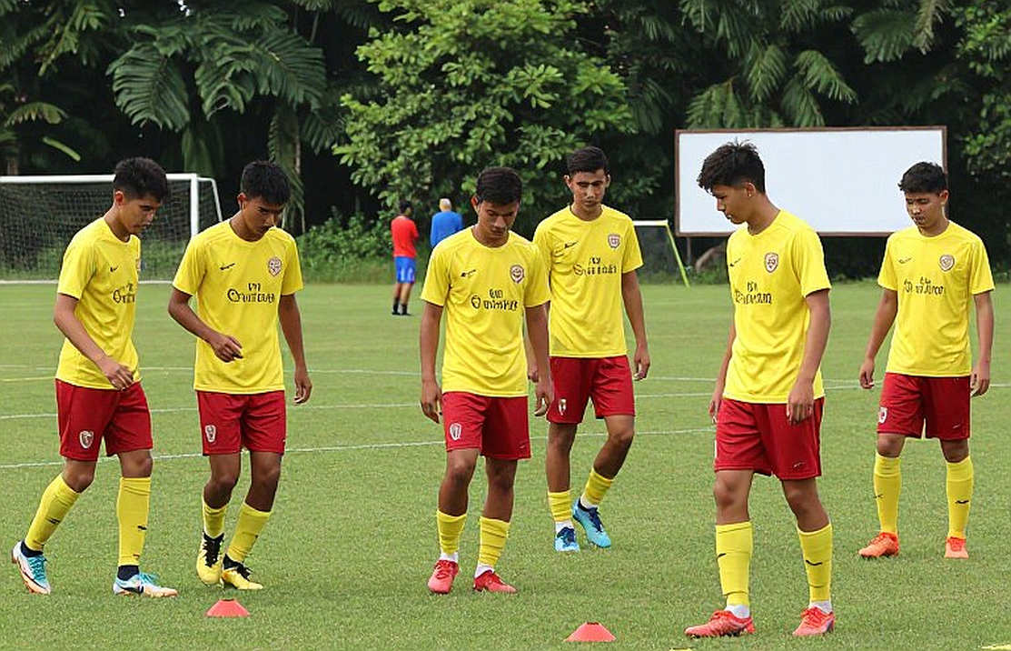 Cái ngưỡng vô hình của V-League: Đọc một mùa giải qua biên bản kỷ luật Cái ngưỡng vô hình của V-League: Đọc một mùa giải qua biên bản kỷ luật