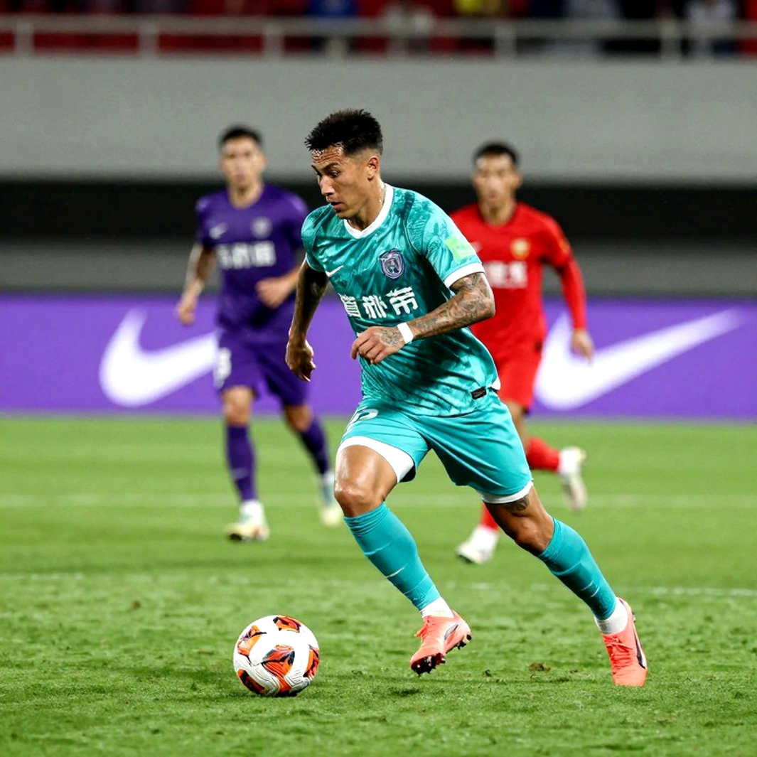 LPBank V-League 2026-2027 Opening Round: Cong An TPHCM Shock Hanoi FC, Ninh Binh Rout Hai Phong at Lach Tray Stadium