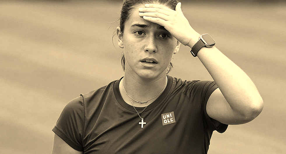 Rybakina vô địch Ningbo 6-2 6-2: 38 phút, một cú trái tay, và ba dòng dữ liệu phải kiểm chứng lại