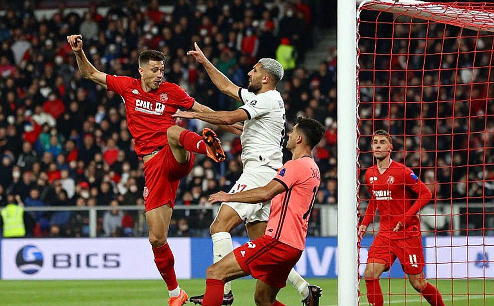 Khi dữ liệu im lặng: V.League và thói quen lấp khoảng trắng bằng câu chuyện Khi dữ liệu im lặng: V.League và thói quen lấp khoảng trắng bằng câu chuyện